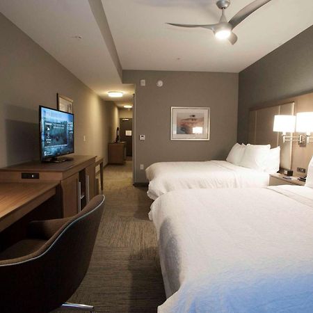 Hampton Inn & Suites St. Paul Downtown Сейнт Пол Екстериор снимка
