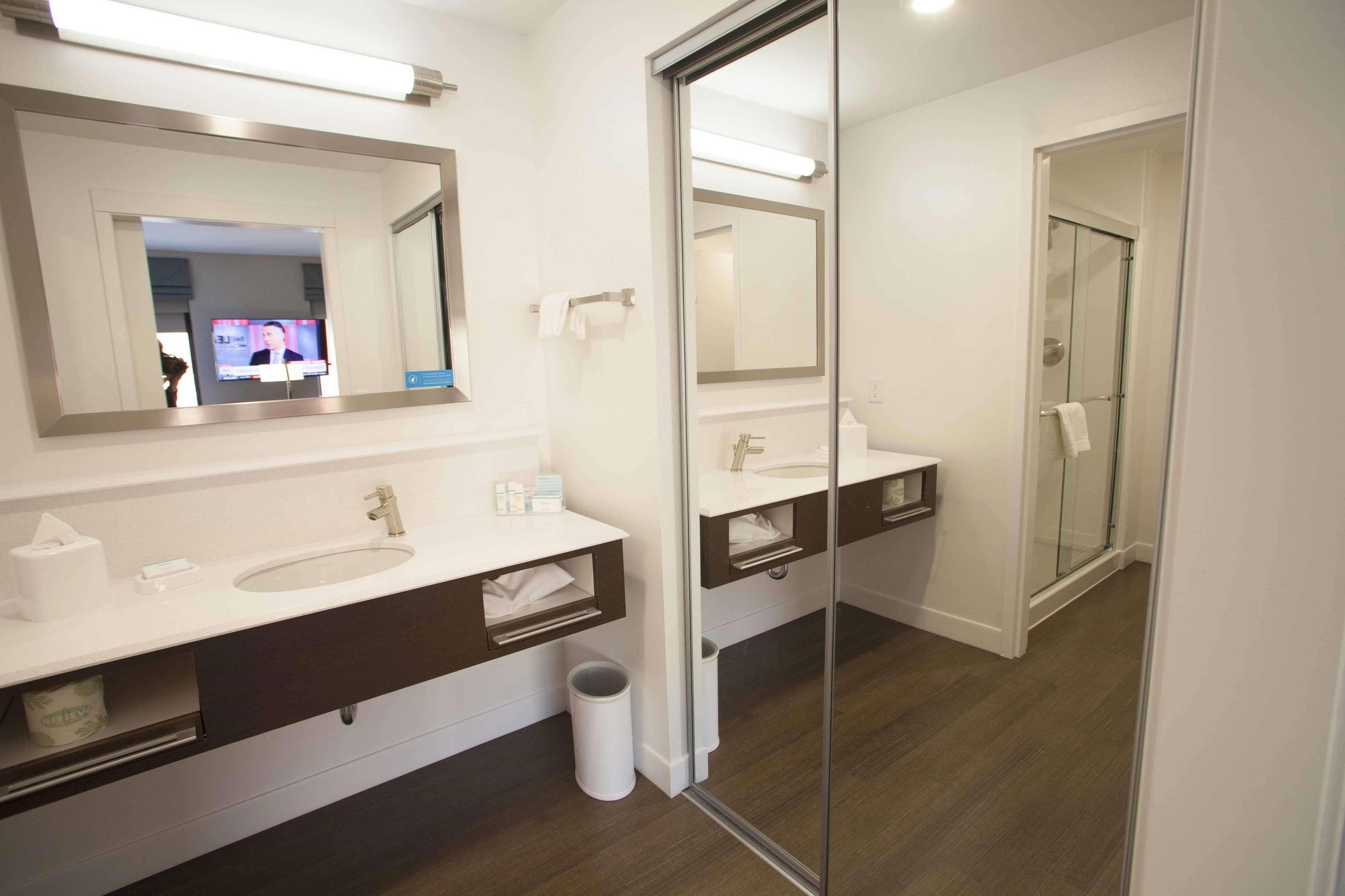 Hampton Inn & Suites St. Paul Downtown Сейнт Пол Екстериор снимка