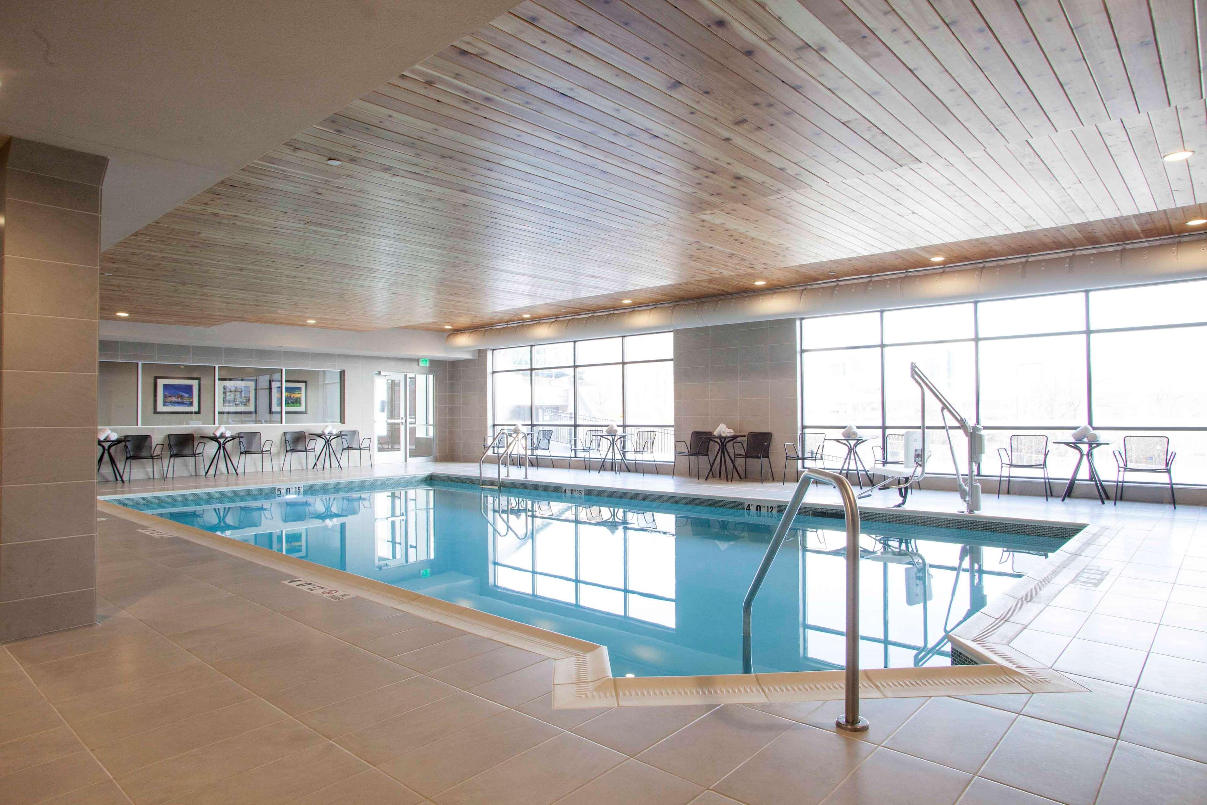 Hampton Inn & Suites St. Paul Downtown Сейнт Пол Екстериор снимка