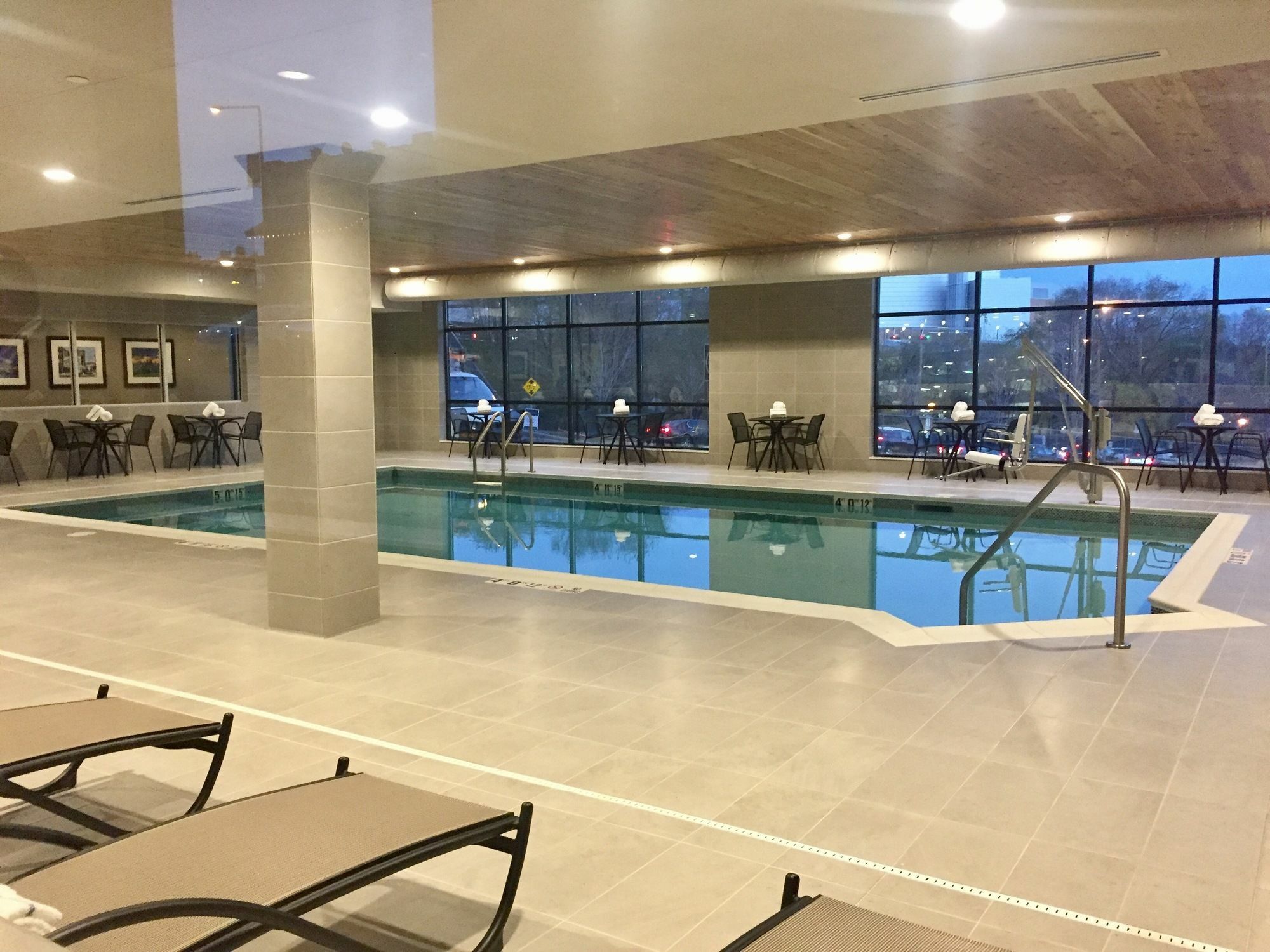 Hampton Inn & Suites St. Paul Downtown Сейнт Пол Екстериор снимка